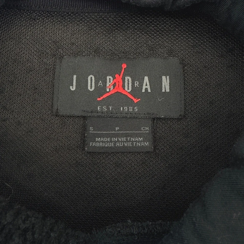 Jordan men essentials